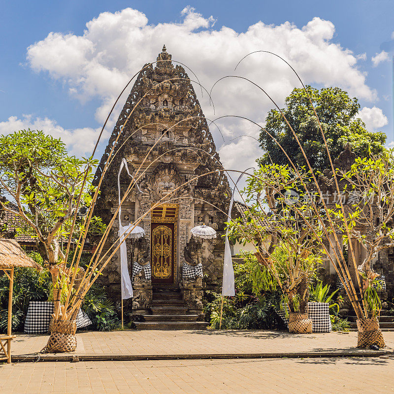 印度尼西亚巴厘岛乌布岛的普拉塔姆·木达·萨拉斯瓦蒂寺庙