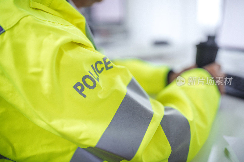 英国警察制服-近距离观察