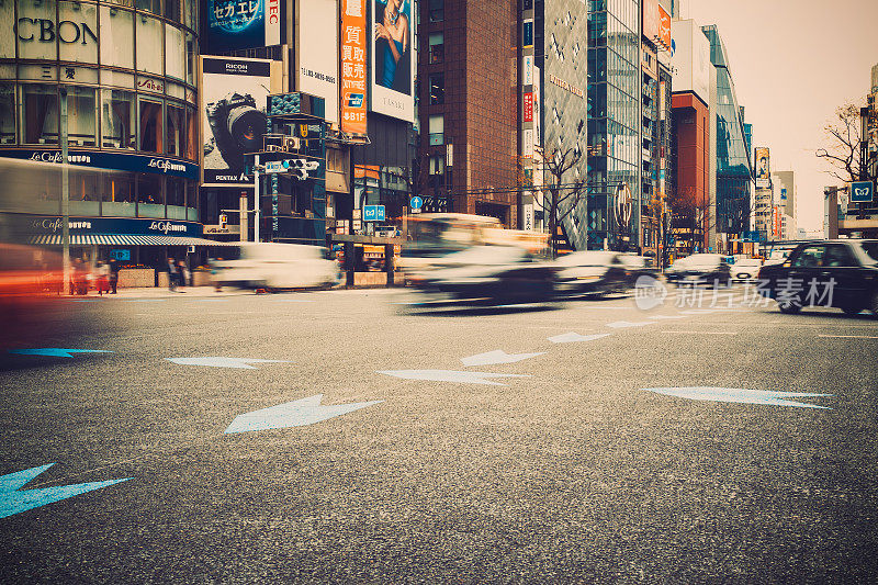 东京-日本银座的街道