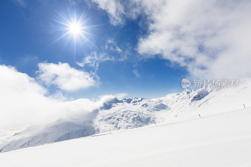 高山雪景