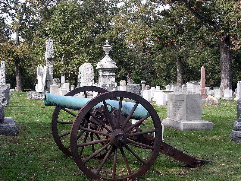 阿灵顿公墓大炮墓碑2004年