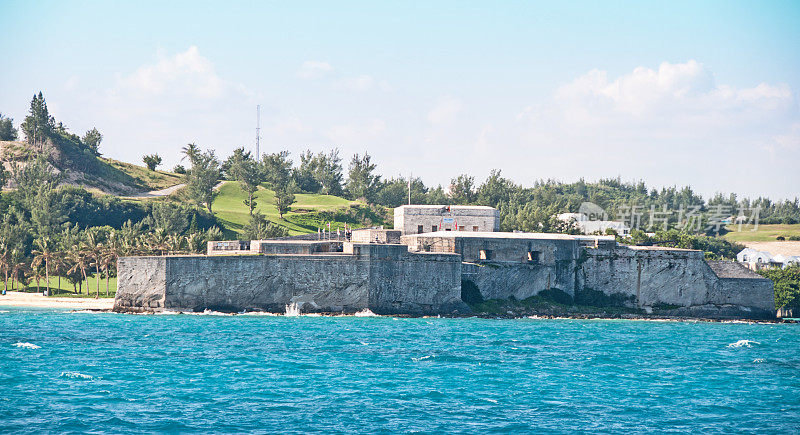 百慕大圣乔治入口附近的门堡