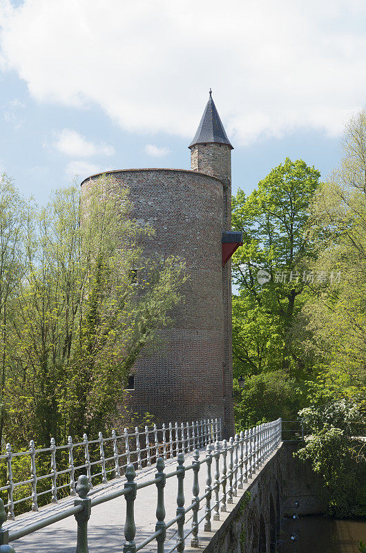 爱之湖上的塔，比利时布鲁日