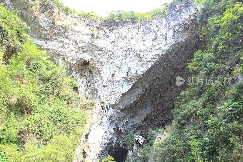 百磨洞，位于中国广西巴马县
