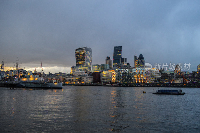 伦敦金融区的黄昏