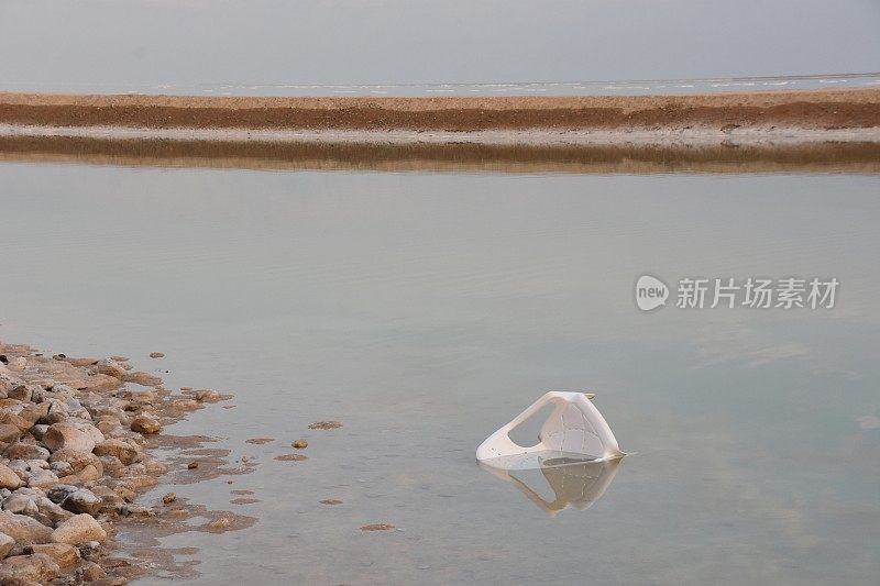 死海的躺椅