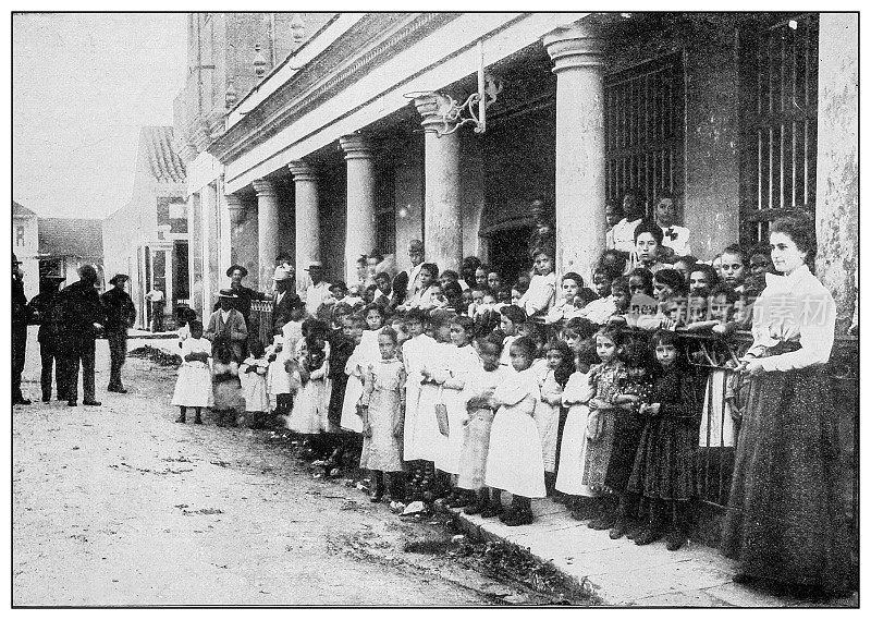 古董黑白照片:公立学校，哈瓦那，古巴