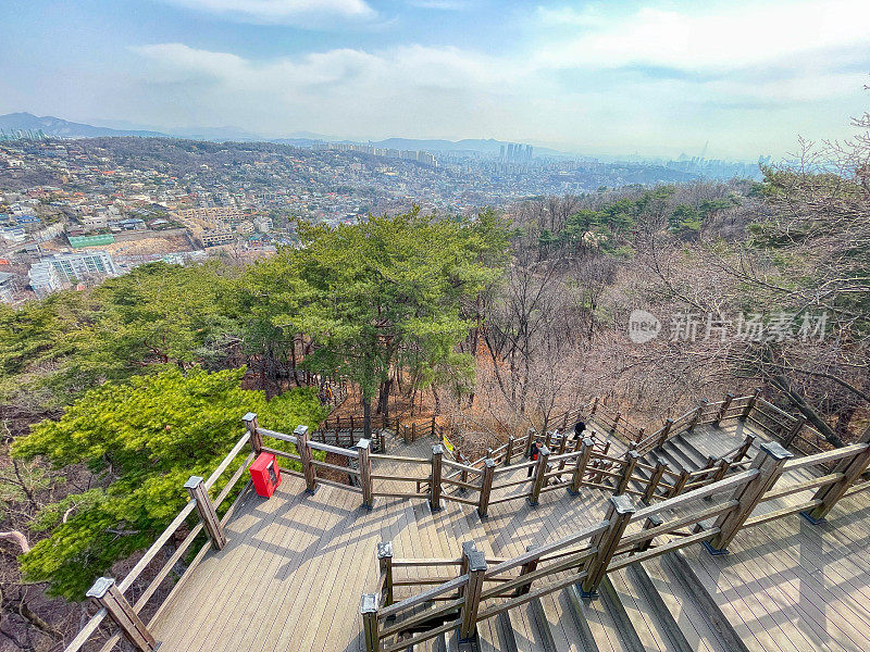 首尔城墙的步道