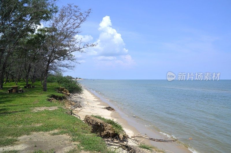 泰国差庵附近的荒芜海滩