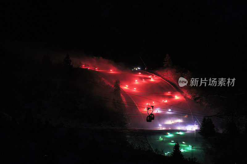 夜雪滑雪威特高山景观