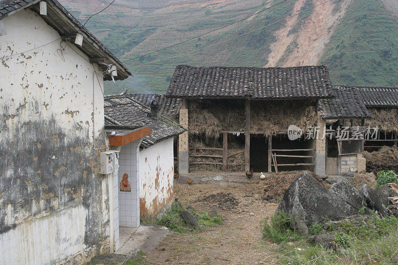 典型的中国农村谷仓