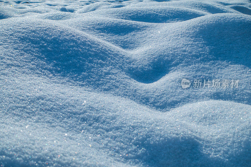 雪在地面