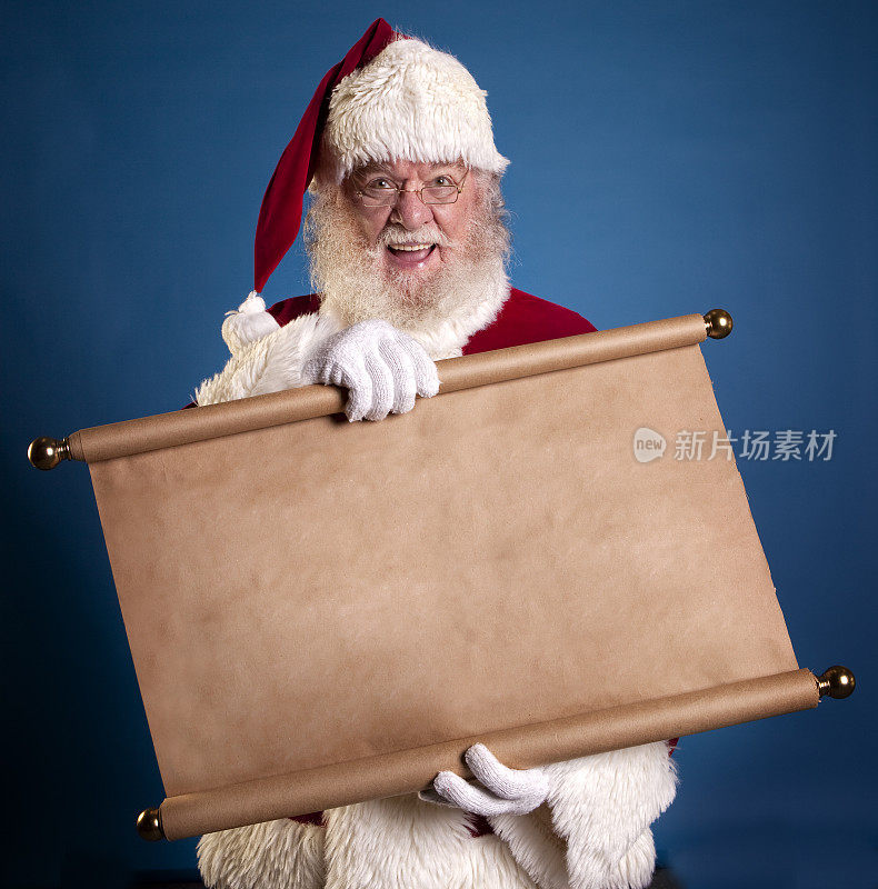 真正的圣诞老人正在核对他的清单