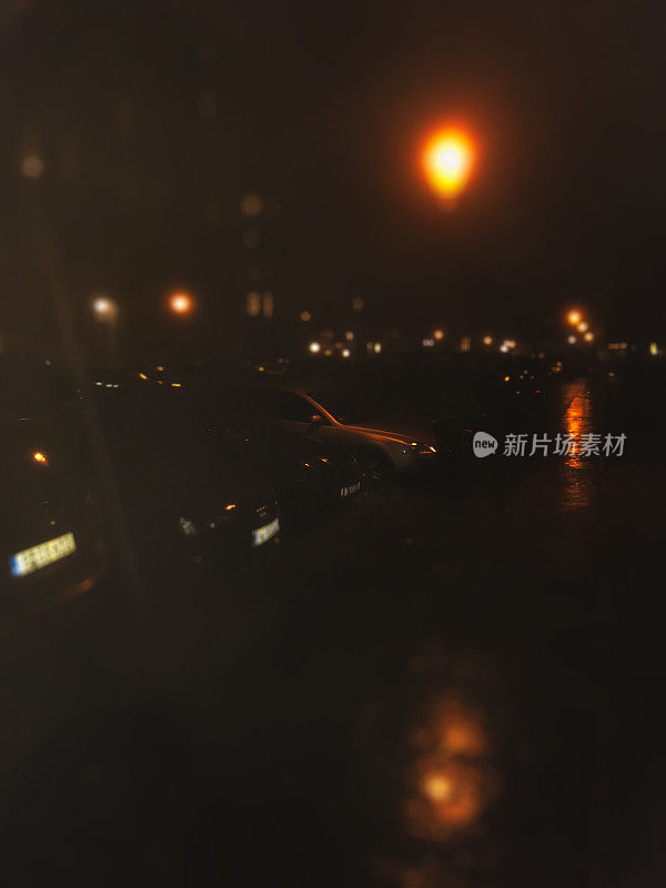 柏林，一个雨夜