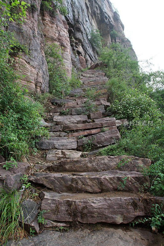 太行山石阶陡峭