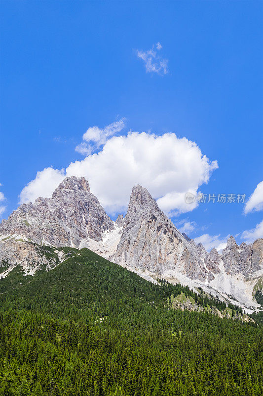 Dolomites的水晶山(意大利，威尼托)