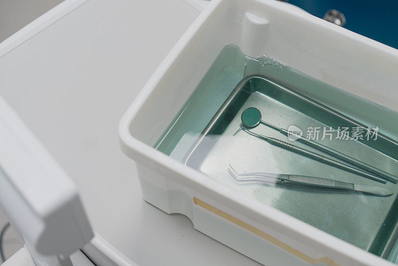 医疗保健行业-牙科设备使用后的适当消毒和灭菌程序
