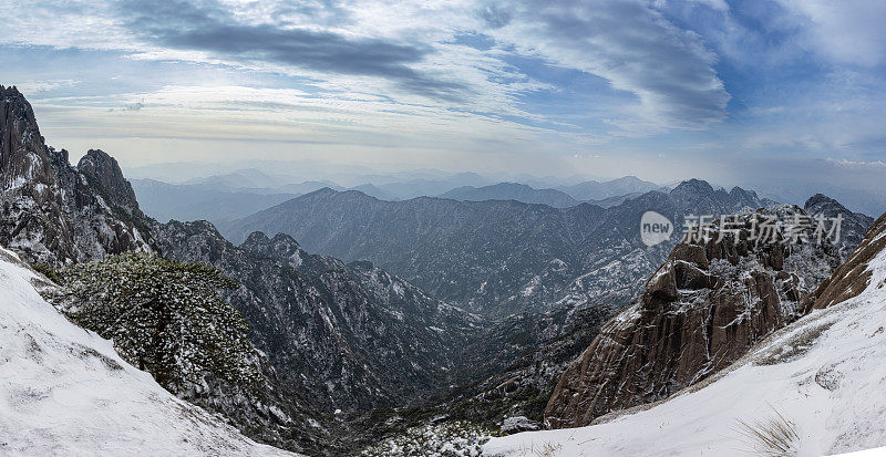 中国黄山的冬季景观