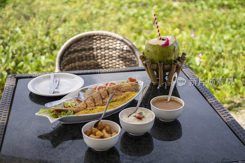 海边豪华酒店里的地中海美食