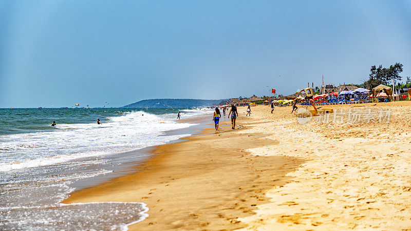 印度果阿邦北部的坎多林海滩