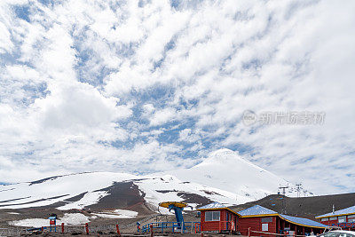 奥索尔诺火山在智利湖区-瓦拉斯港，智利