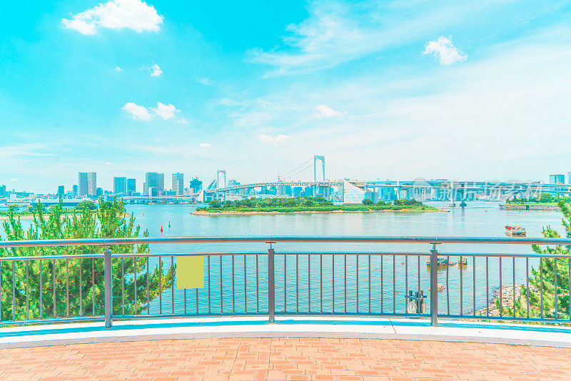 东京滨水全景台场岛湾地标彩虹桥日本