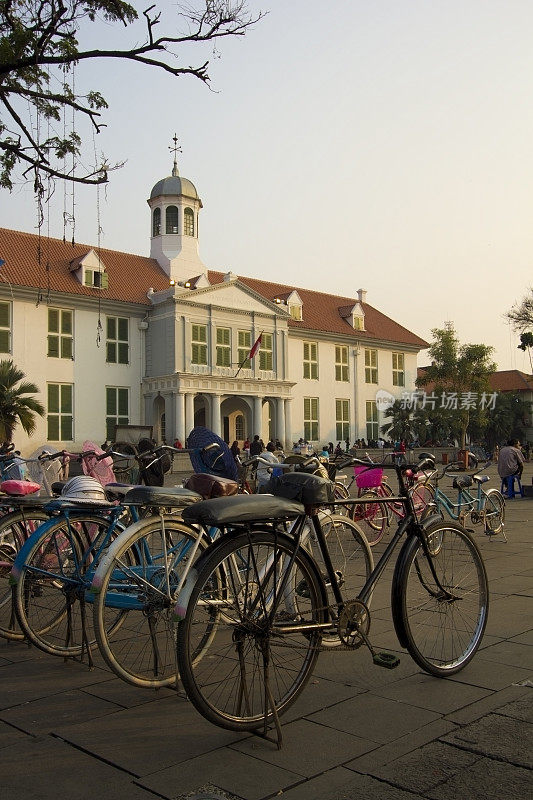 骑自行车出租，城市，雅加达，印度尼西亚