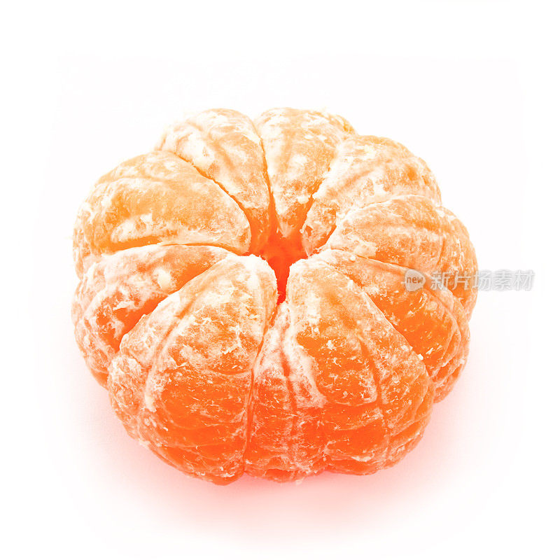 去皮的橘子或柑桔，孤立于白色上