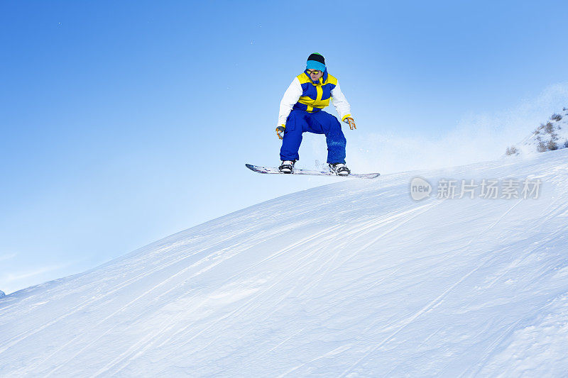 滑雪自由式特技表演