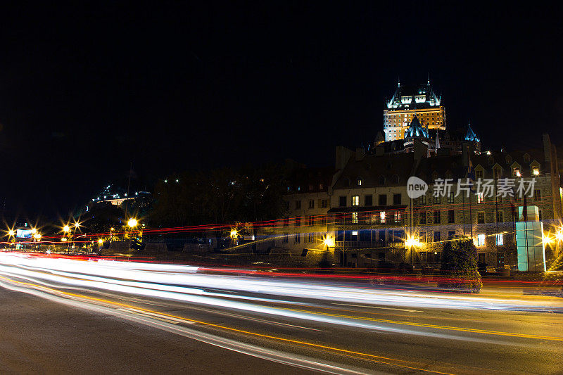 芳堤纳克城堡的夜晚，魁北克市，加拿大