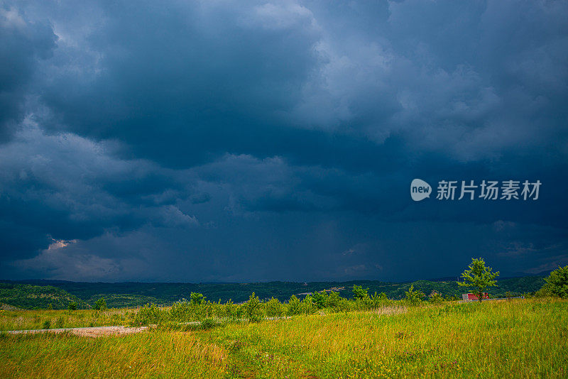 斯达拉普兰尼纳或古山