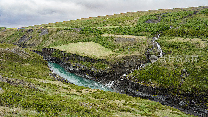 Studlagil峡谷山地林区