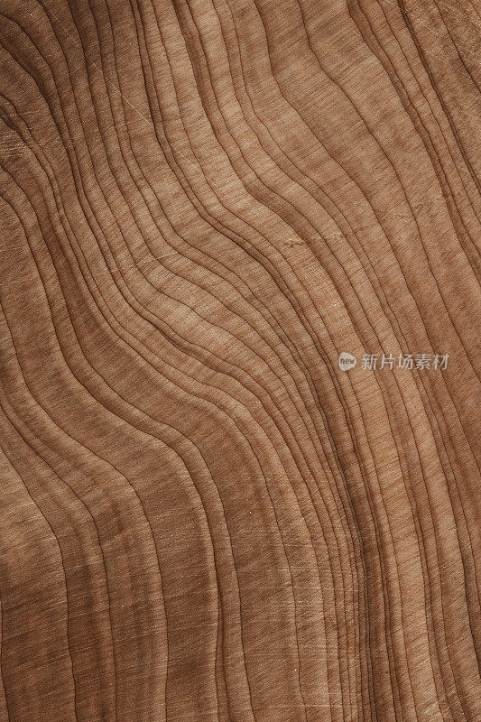 全框架自然木纹表面作为设计背景。
