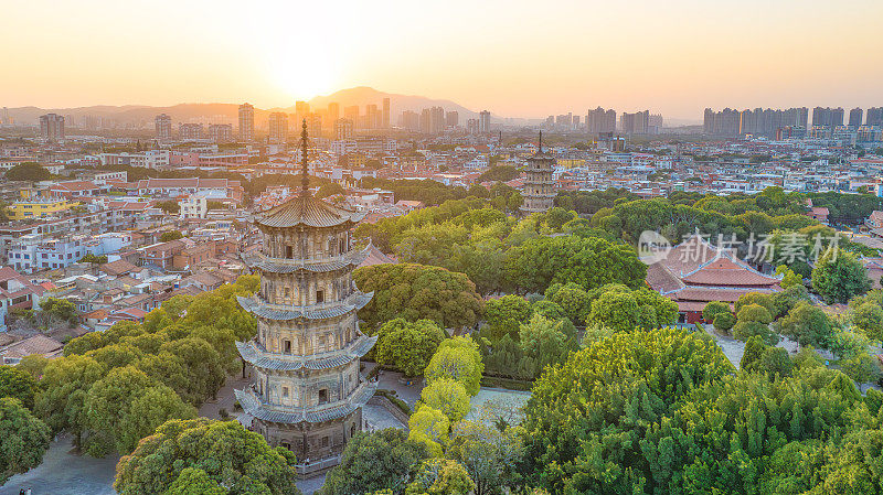 中国福建省泉州市历城区泉州西街及开元寺航拍图