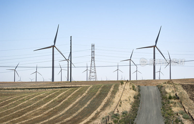 风力涡轮机和输电线路