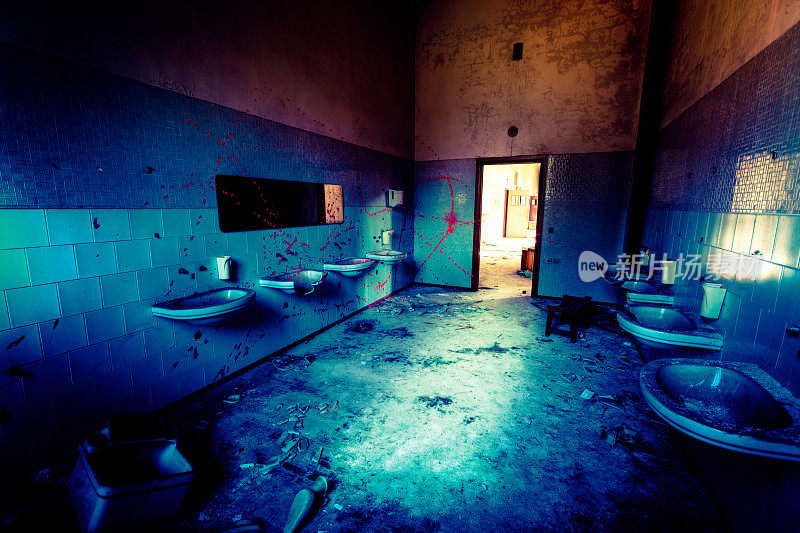 废弃的浴室HDR