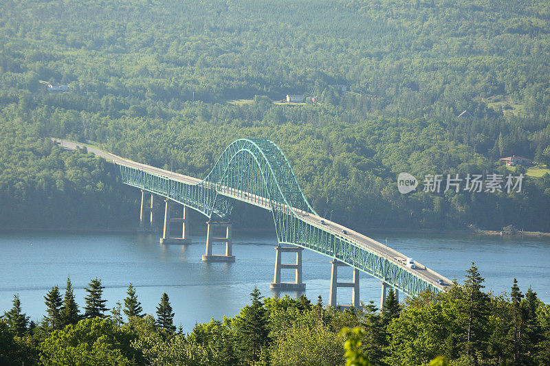 加拿大新斯科舍省布雷顿角海豹岛桥的风景