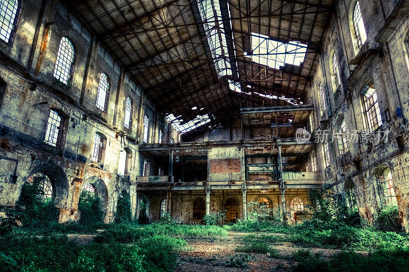 废弃的旧废弃工厂城市探索