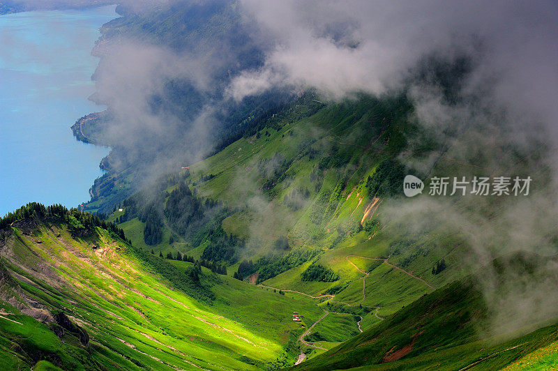 瑞士陡峭的山脊和湖泊04