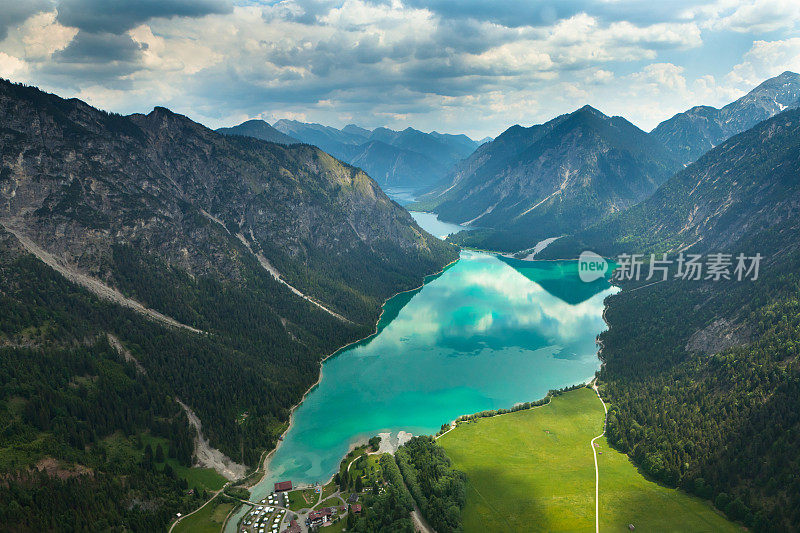 航拍普兰西湖，泰洛，奥地利，阿尔卑斯山