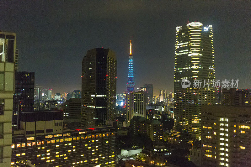 东京塔，夜晚的日本