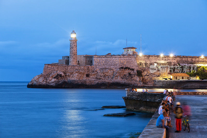 古巴哈瓦那的堡垒和灯塔