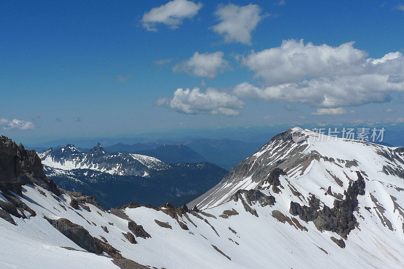 雷尼尔山