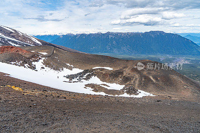 奥索尔诺火山在智利湖区-瓦拉斯港，智利