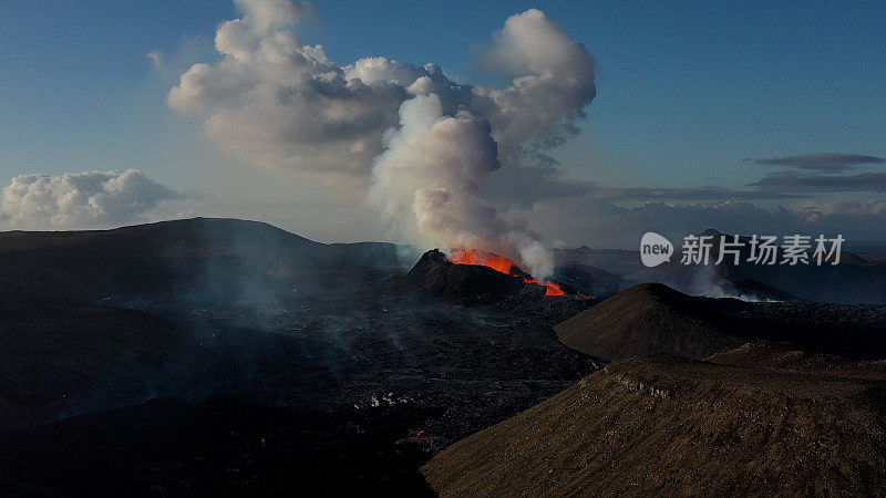 冰岛Fagradalsfjall火山喷发的鸟瞰图