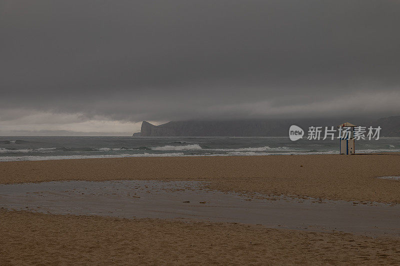 海滩坏天气