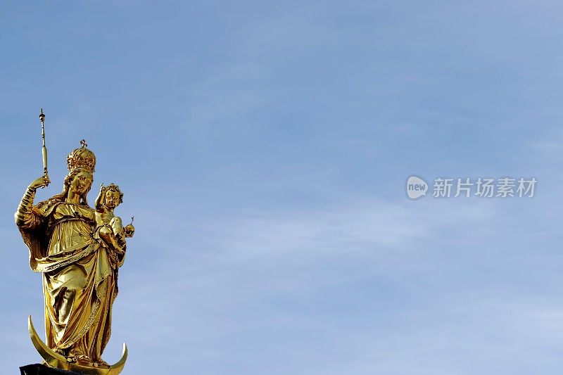 慕尼黑的地标。巴伐利亚守护神，圣玛丽纵队Mariensäule。巴伐利亚,德国。