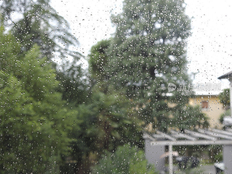 在下雨的一天