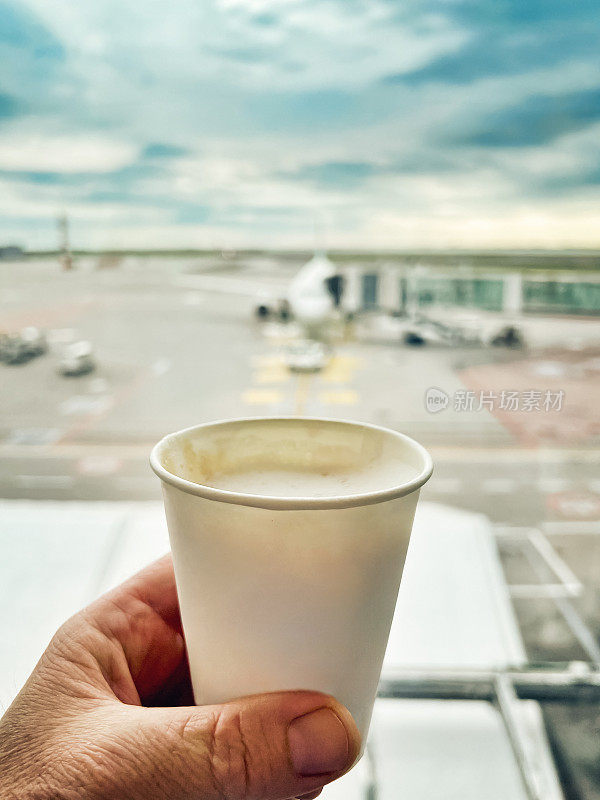 机场候机楼的咖啡