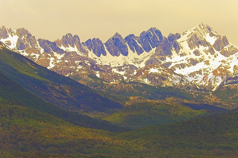 德纳瓦里诺山脉，威廉姆斯港-火地岛，智利